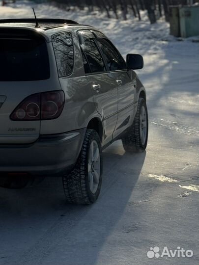 Toyota Harrier 3.0 AT, 1998, 312 000 км