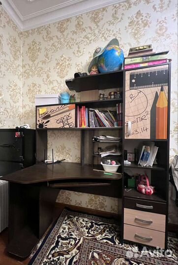 Стол компьютерный