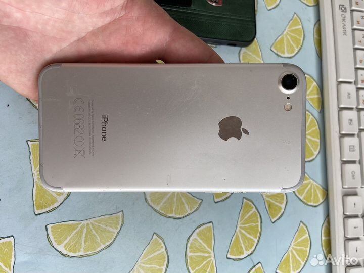 Телефон iPhone 7 128gb