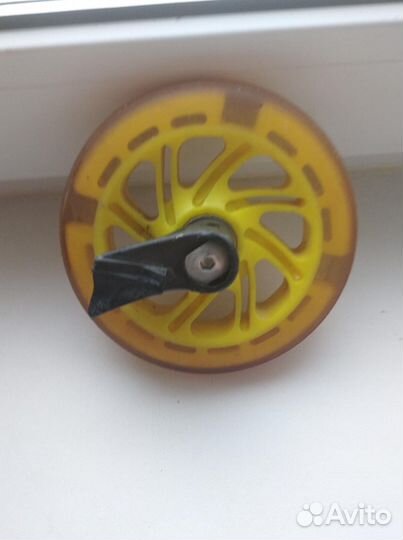 Колеса для хозяйственной тележки и самоката