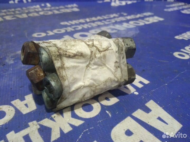 Болт карданного вала Mercedes-Benz W220 седан 2002