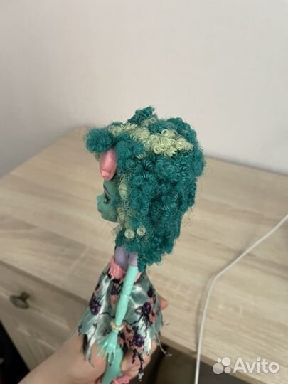 Кукла Monster High Хани Свомп
