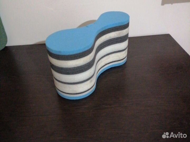 Досточка и колобашка для плаванья