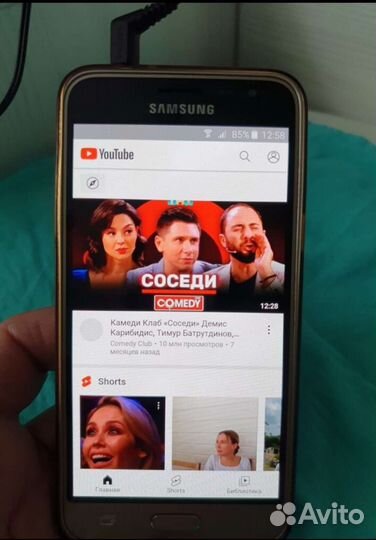 Телефон Samsung galaxy J3