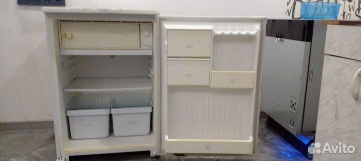Холодильник 