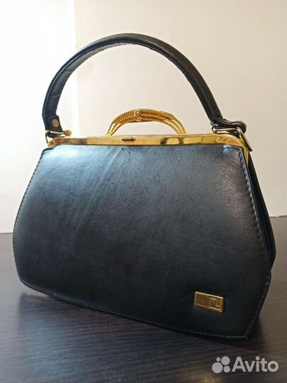 Сумочка черная