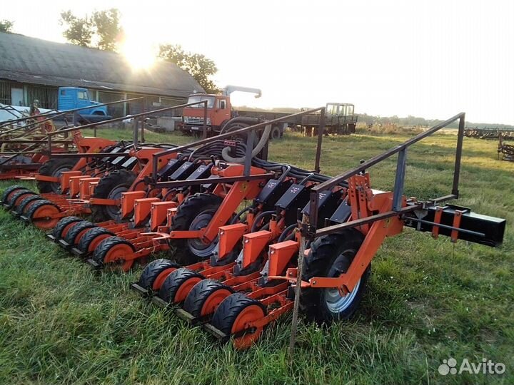 Подборщик Krukowiak, сеялка Star