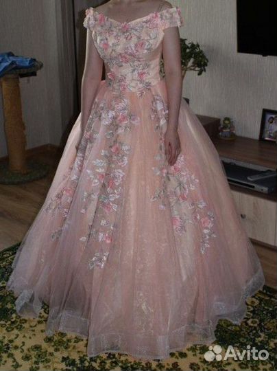 Вечернее платье на выпускной