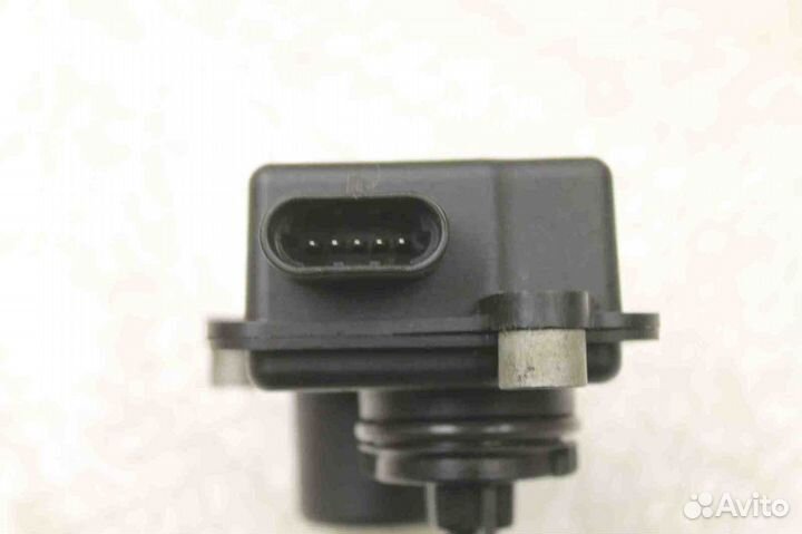 Клапан изменения длины впускного коллектора Cadill