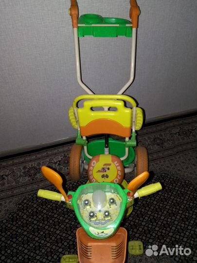 Трехколесный велосипед