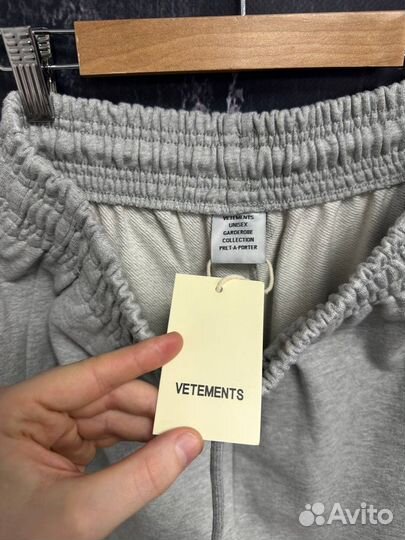 Штаны Vetements широкие