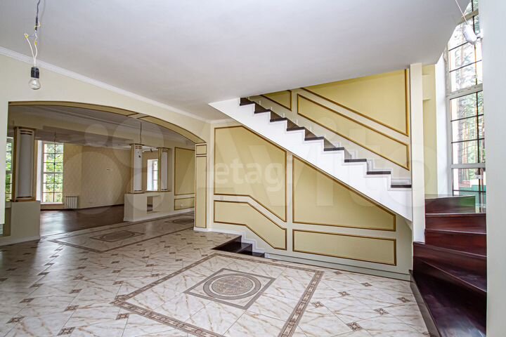 Коттедж 348,4 м² на участке 11 сот.