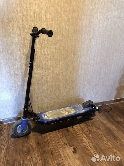 Электросамокат besshof 200