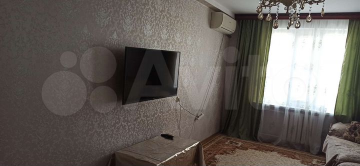 2-к. квартира, 53 м², 3/6 эт.