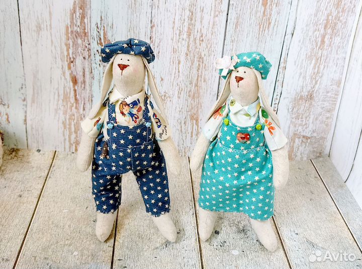 Пара зайчиков