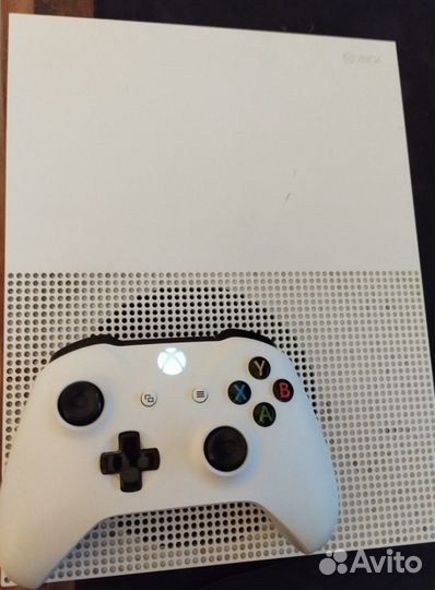 Xbox one s 1tb + 40 игр