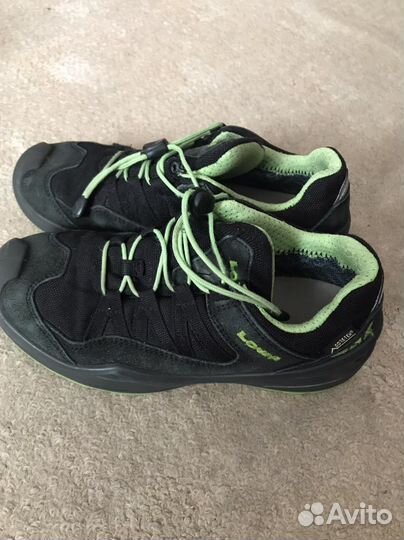 Кроссовки lowa, р.33