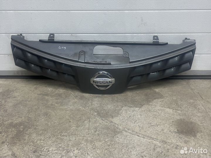 Решетка радиатора Nissan Note e11