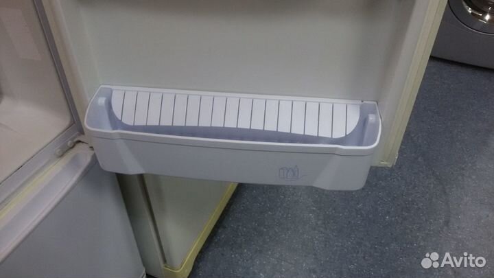 Холодильник indesit