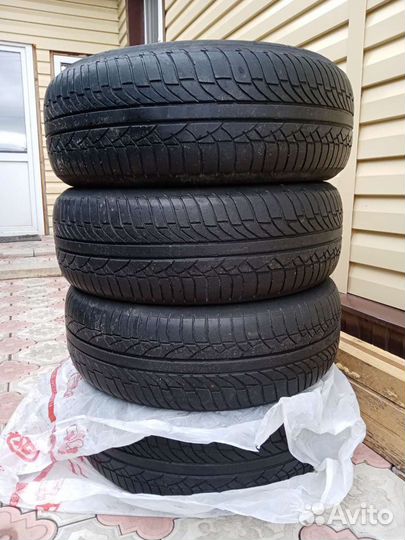 Michelin X Radial 235/65 R17