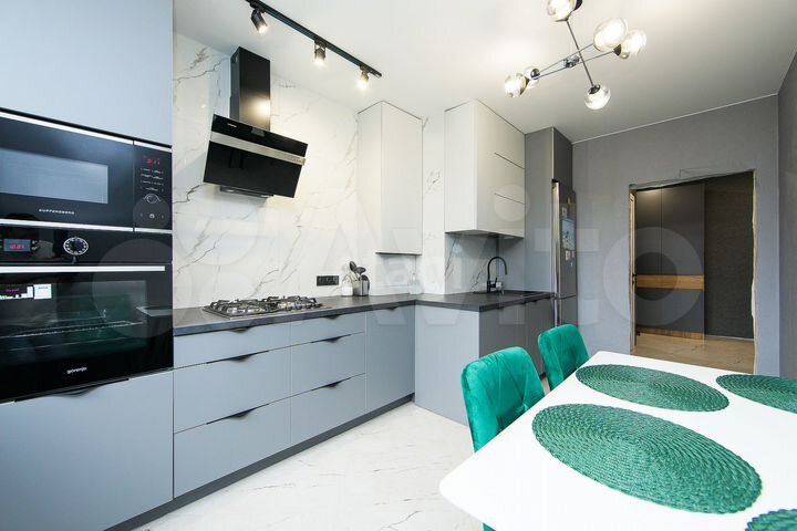 2-к. квартира, 64 м², 7/8 эт.