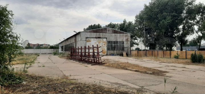 Свободного назначения, 2000 м²