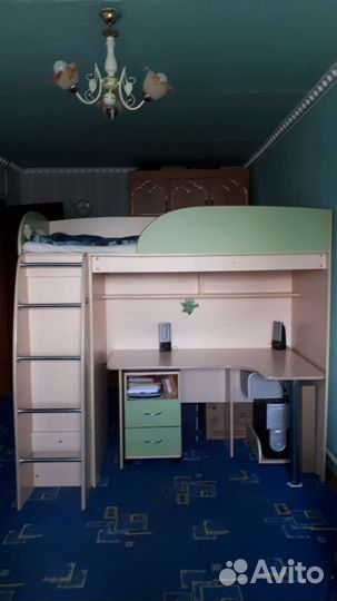 Продам двухярусную кровать