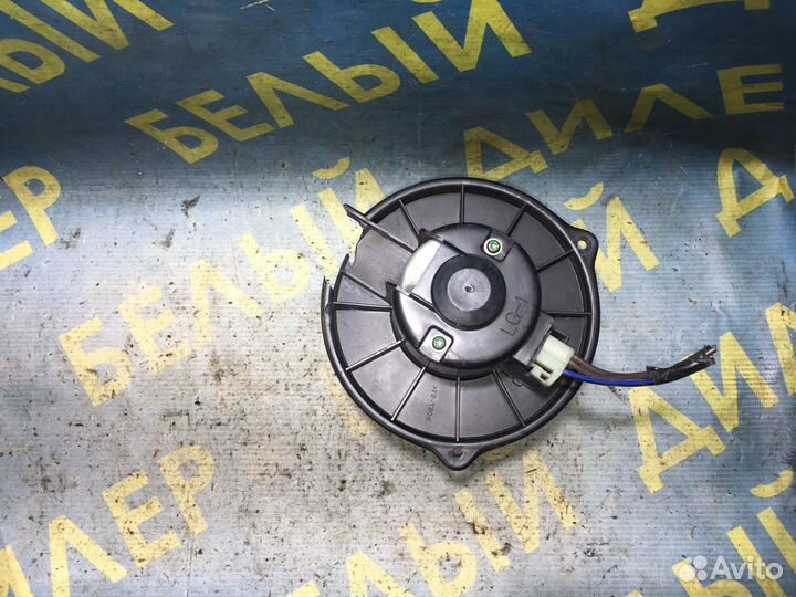Радиатор моторчик печки Geely MK