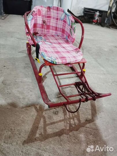 Шезлонг детский