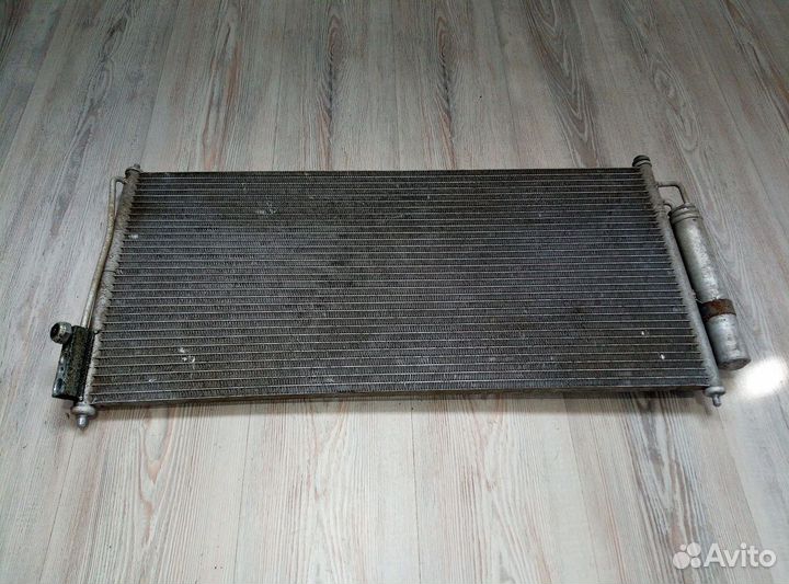 Радиатор кондиционера Nissan teana J31