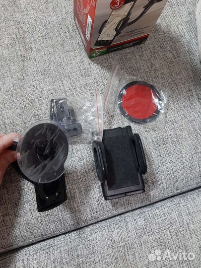 Универсальный автомобильный держатель