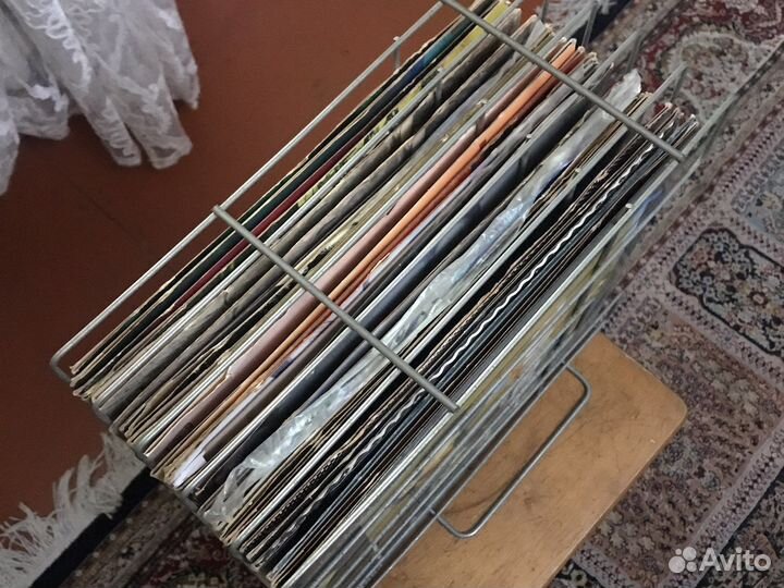 Подставка для пластинок