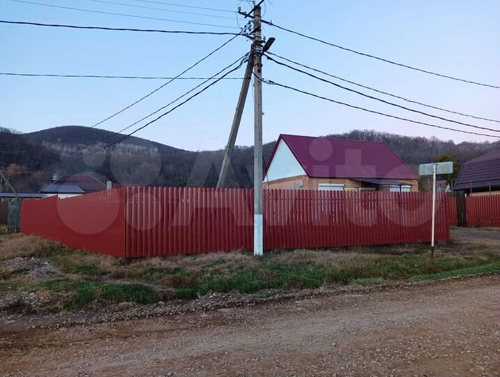 Дом 52 м² на участке 16 сот.