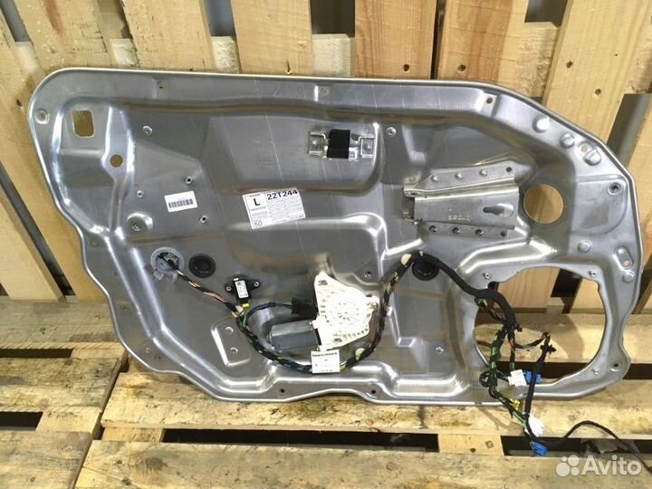 Стеклоподъемник передний левый Mercedes-Benz