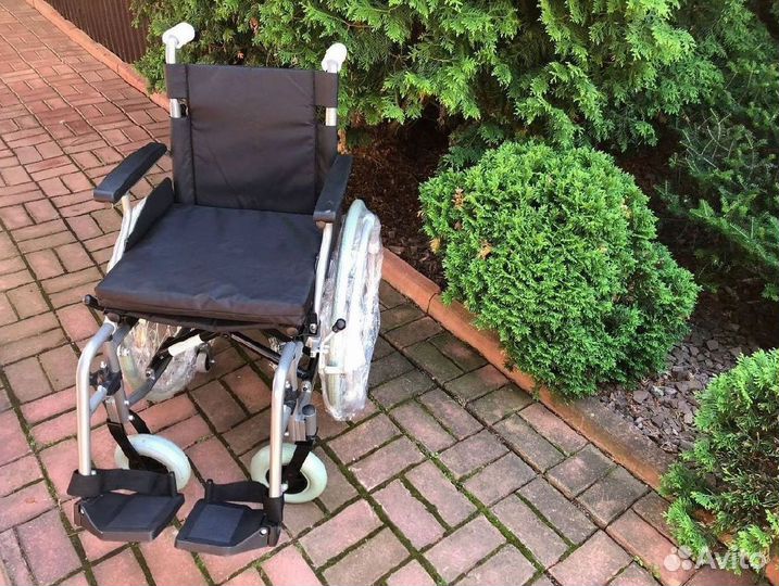Инвалидная коляска с углом наклона комнатная
