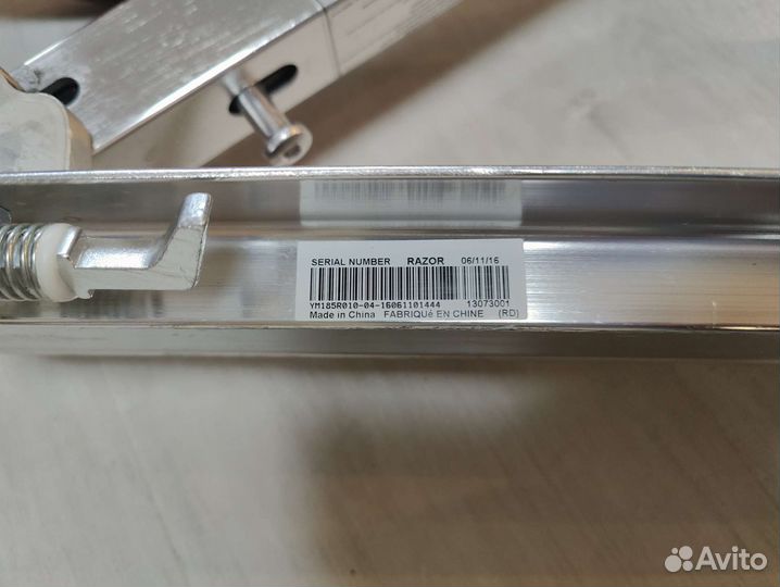 Городской самокат Razor A5 lux серебристо-красный