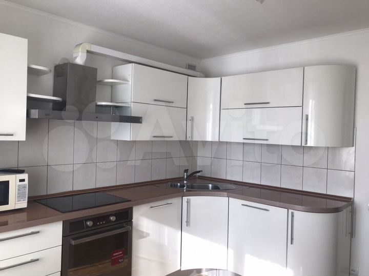 2-к. квартира, 62 м², 3/16 эт.