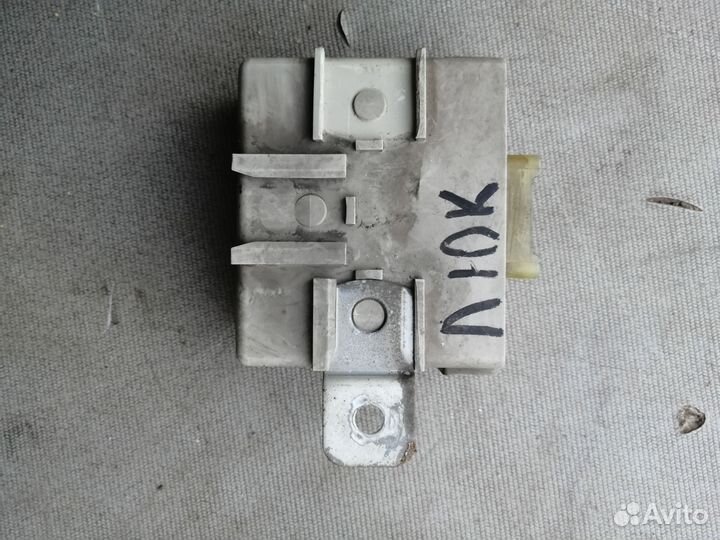 Блок управления люком для Mitsubishi RVR 1991-1997