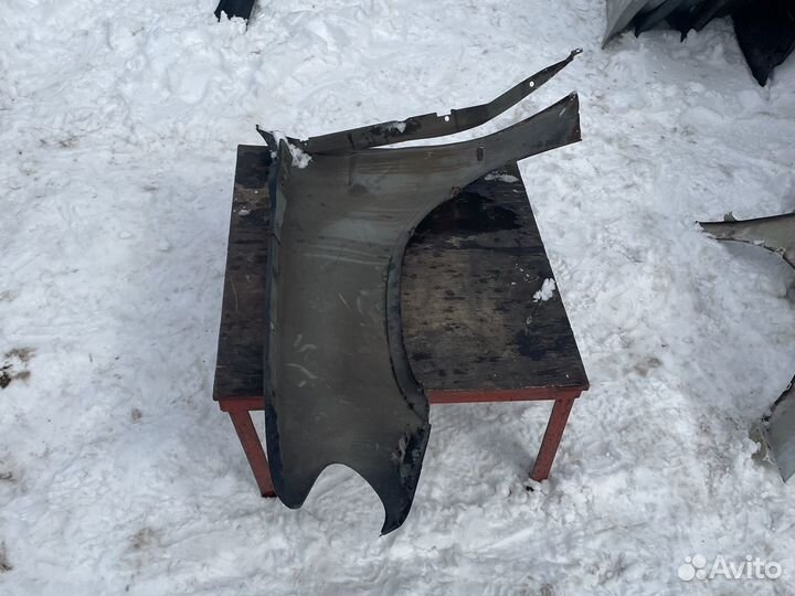 Передние крылья BMW Е 53