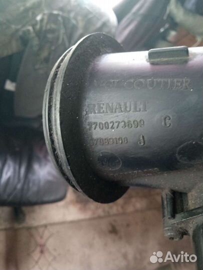 Дросельная заслонка Renault Logan