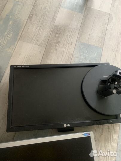 Монитор Samsung