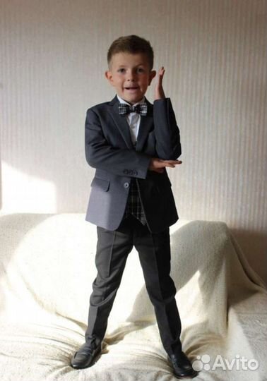 Костюм для мальчика новый 116