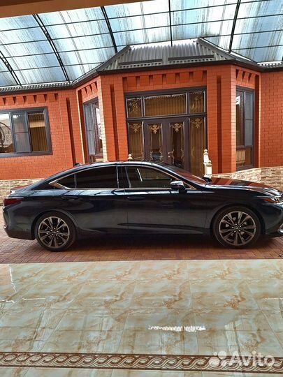 Lexus ES 3.5 AT, 2019, 61 000 км