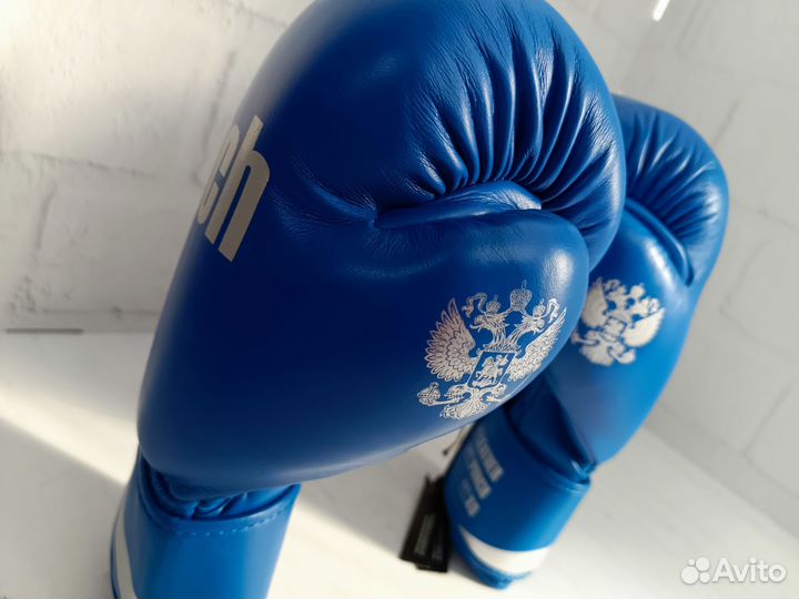 Боксерские перчатки