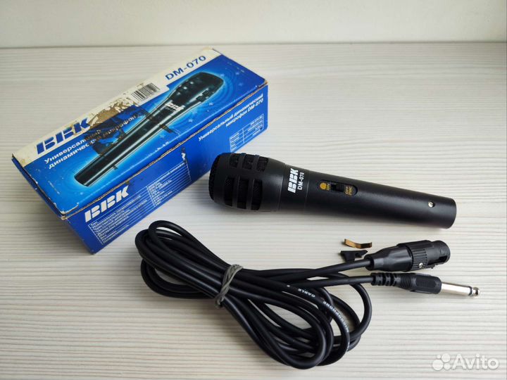 Микрофон BBK DM-070