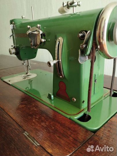 Швейная машина altenburg