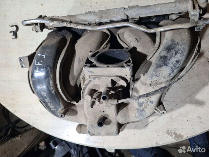 Коллектор впускной Ford Focus 1 1.8