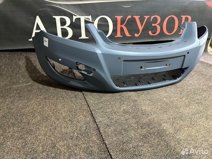 Бампер передний Opel Zafira 2008-2011
