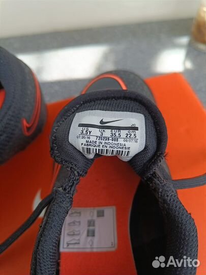 Футбольные бутсы детские nike новые, остальные бу