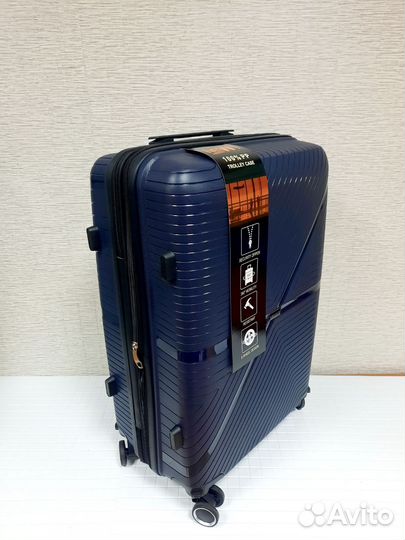 Новые чемоданы из полипропилена